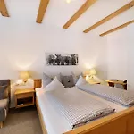 Vogtsmichelhof - Haupthaus בית הארחה 3*