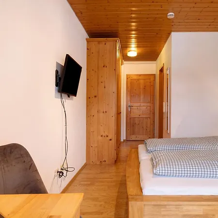 Konukevi Vogtsmichelhof - Haupthaus 3*