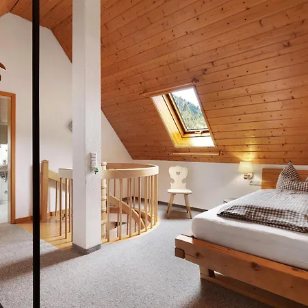 Vogtsmichelhof - Haupthaus Konukevi Alpirsbach