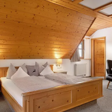 Konukevi Vogtsmichelhof - Haupthaus 3*